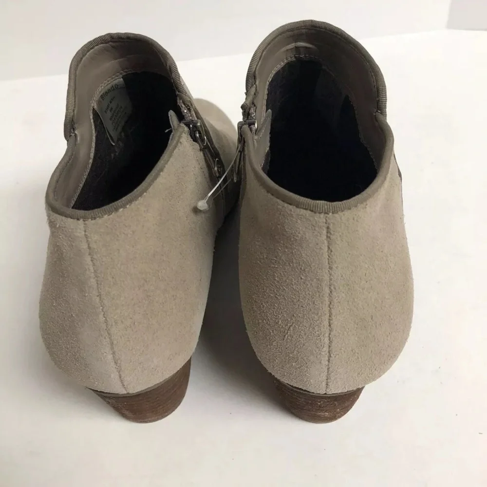Blondo Women’s Villa Ankle Booties Taupe Suede, Size 8 M
